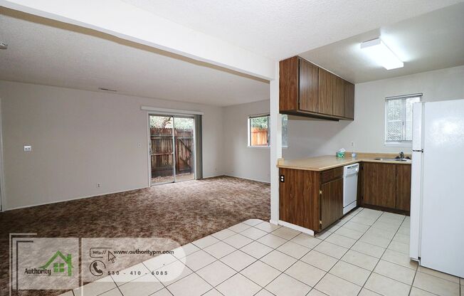 2 beds, 1.5 baths, 900 sqft, $1,025, Unit Unit 3