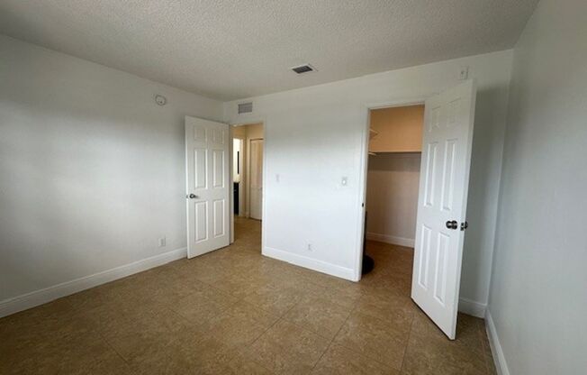 2 beds, 1 bath, 800 sqft, $1,925, Unit 224