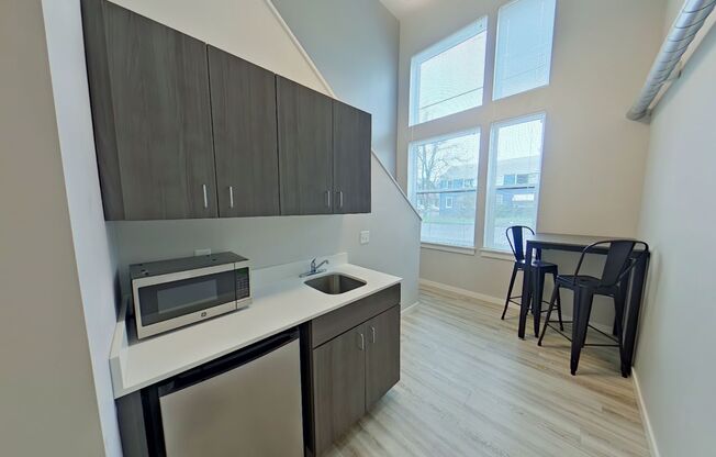 1 bed, 1 bath, 367 sqft, $1,175, Unit 107