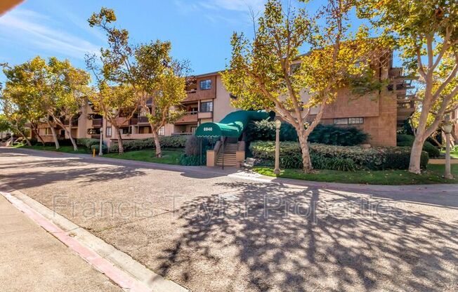 8840 Villa La Jolla Dr. #317