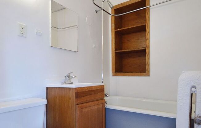 2 beds, 2 baths, 950 sqft, $1,400, Unit 10 - 110