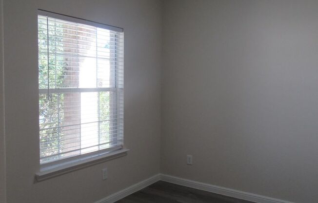 Spacious Recently Renovated Atascocita Property