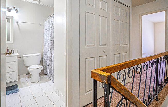 Luxurious Bathroom at The Lakes, Pennsylvania, 18104