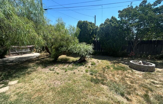 2114 FREMONT AVE