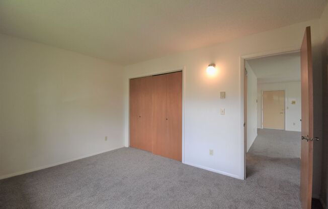 2 beds, 1 bath, $1,700, Unit 66