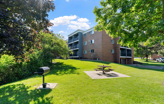 Picnic Area at Cedars Lakeside, Little Canada 55117