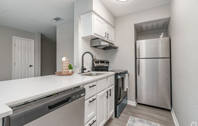 Studio, 1 bath, 424 sqft, $699, Unit 1114