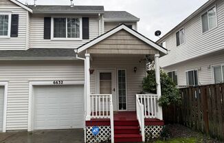 3Bd/2.5Ba End Unit Townhome In the Orenco Neighborhood of Hillsboro ~ Serene Nature Preserve, Washer/Dryer, Single Car Garage!!!