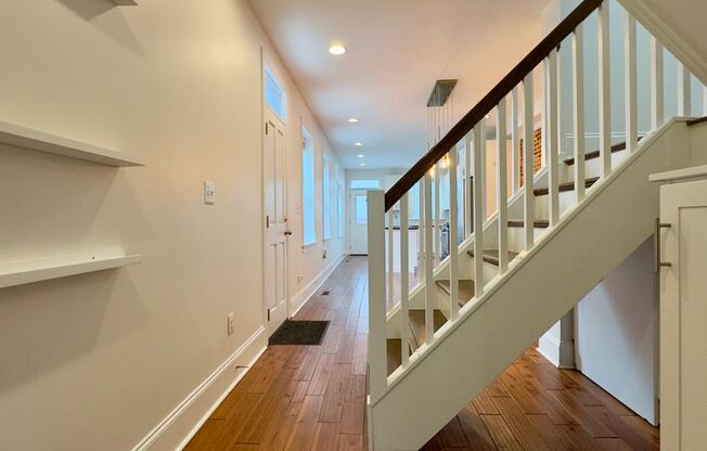 Elegant 3 Bedroom/3.5 Bathroom Townhome in South Baltimore, MD!