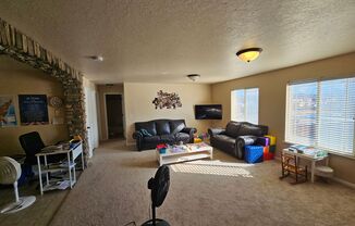 3 beds, 2 baths, $1,550, Unit # #A 8