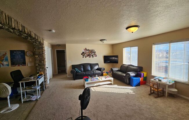 3 Bedroom Condo in Eagle Mountain for Rent!