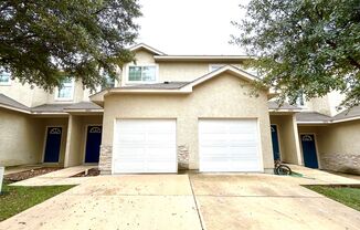 3 beds, 2.5 baths, $1,395