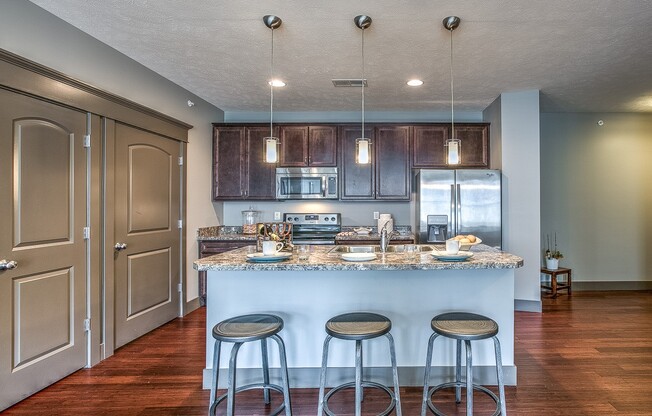 2 beds, 2 baths, 894 sqft, $1,595, Unit A - 1010 Unit 307 - B1146 All Hardwood Floors Throughout