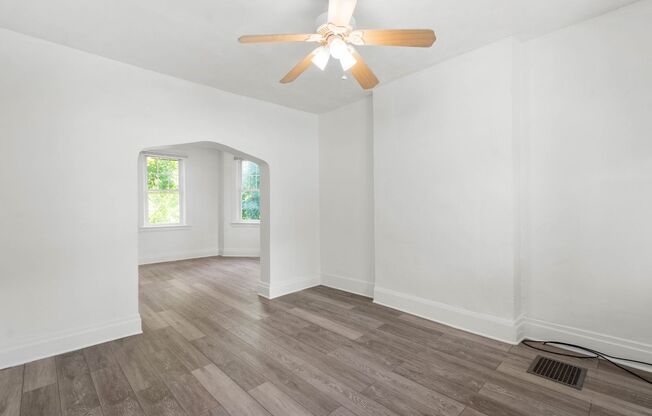 Gorgeous 3 Bedroom House in Beechview available July 1!