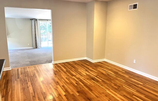Del Cerro - Beautiful 3-Bedroom, 3- Bath Home PLUS Bonus Room