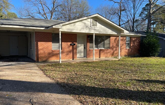 SOUTHERN HILLS 3/1 CUTE BRICK HOME