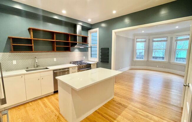 Mission Dolores Park Modern 2BR/1BA Delight! Laundry! Private Outdoor Space! Storage!  PROGRESSIVE