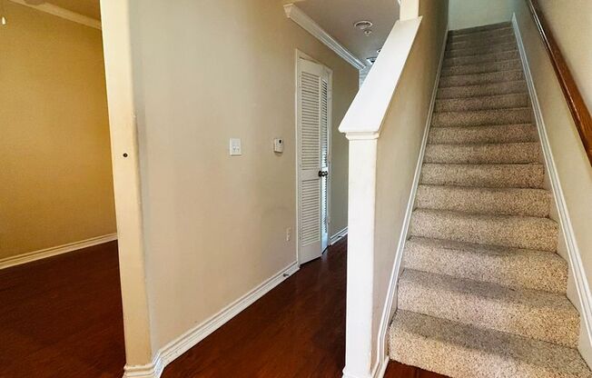 NORTH CAMPUS LUXURY 2 BEDROOM + STUDY - COVERED PARKING - 2 STORY - $1800