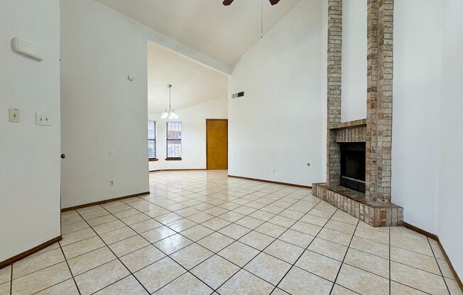 East El Paso 2bed/2bath duplex