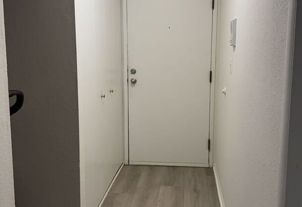 2 beds, 1 bath, 638 sqft, $1,350, Unit 131