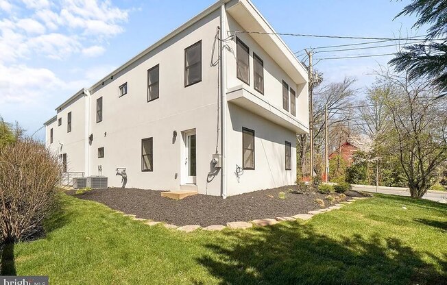 8618 JONES ML RD