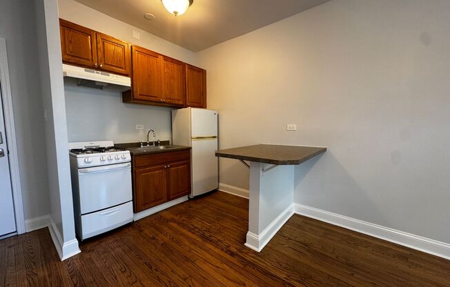 1 bed, 1 bath, 600 sqft, $1,500, Unit 304