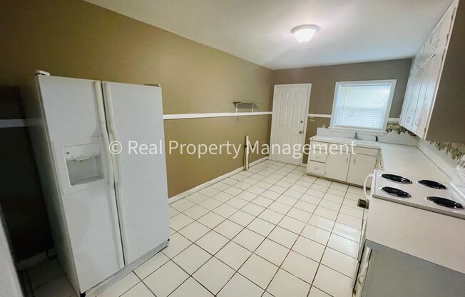 2 beds, 1 bath, $825