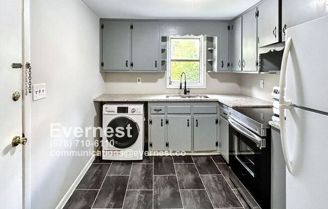 295 STERLING ST SE
