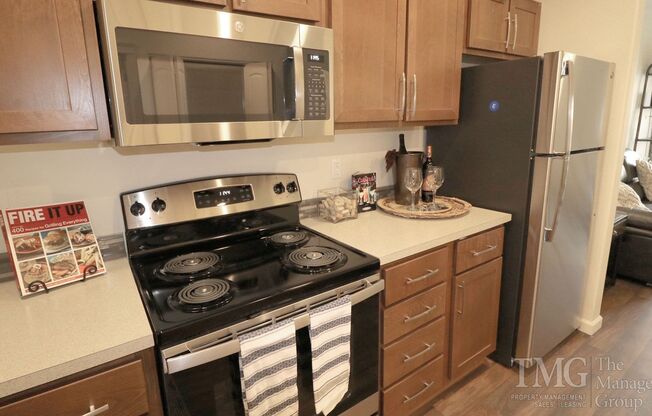 2 beds, 1.5 baths, 873 sqft, $1,760, Unit 108