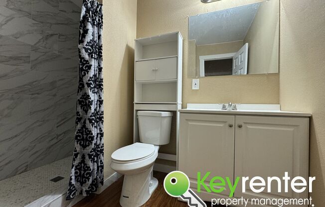 2 beds, 1 bath, 1,000 sqft, $2,000, Unit Unit B (Downstairs)