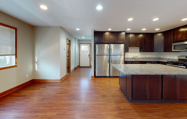 1200 - 1206 Como Ave SE