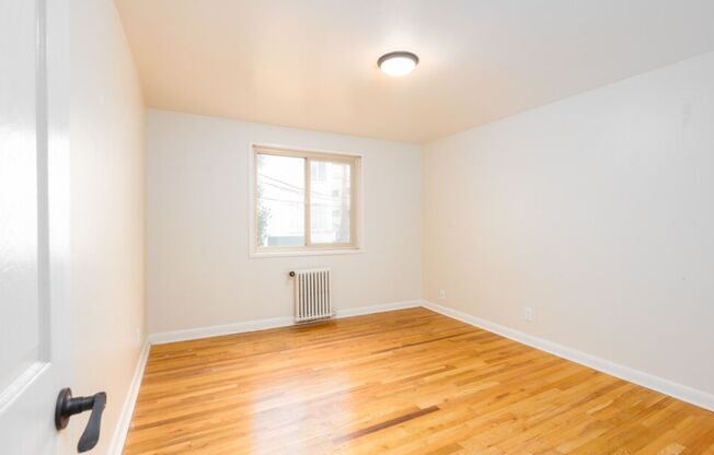 1 bed, 1 bath, 800 sqft, $2,195, Unit Hamrick 303