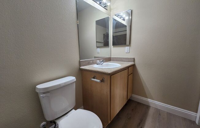 2 beds, 2 baths, $1,400, Unit Unit #1009