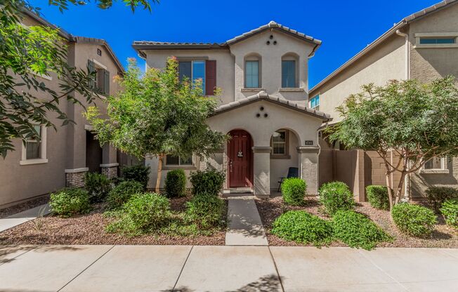 Stylish 3 Bed • 2.5 Bath Home in Cypress Ridge – Phoenix, AZ