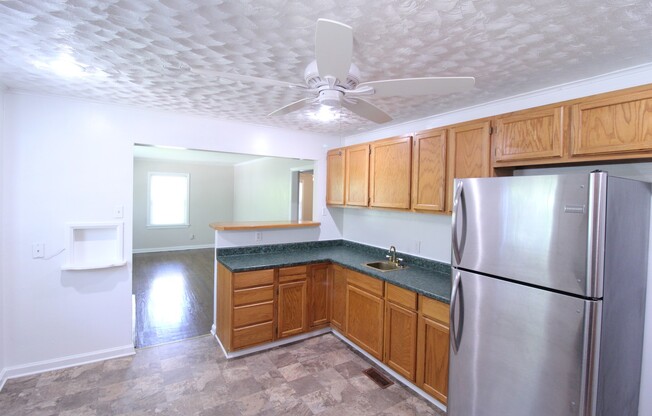 2 beds, 1 bath, $1,550