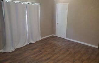 2 beds, 1 bath, $1,200