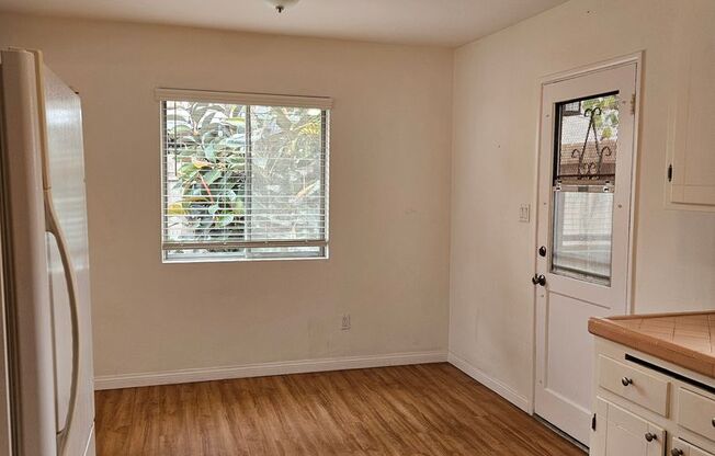 Charming 2 Bedroom/1 Bath Home