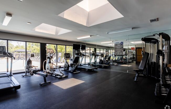 2 beds, 2 baths, 1,000 sqft, $1,325, Unit 303