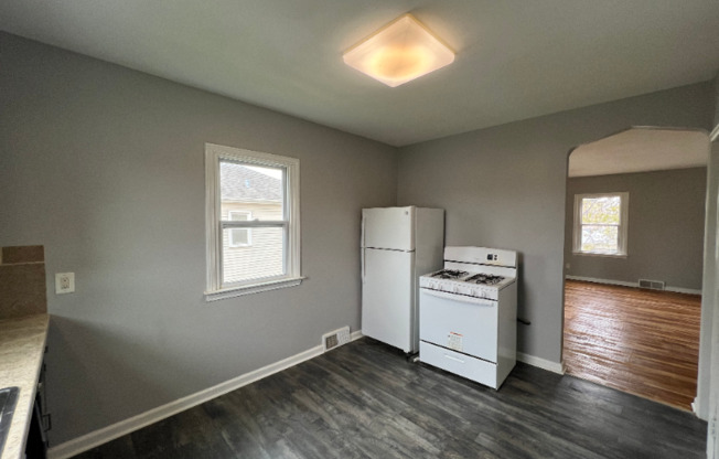 1531 W 14th St
