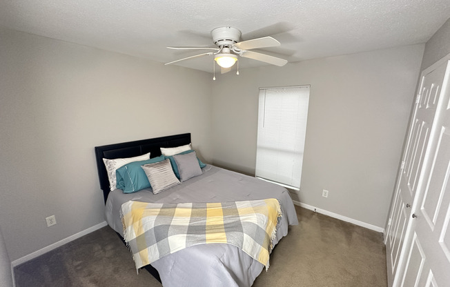 3 beds, 2 baths, 1,096 sqft, $1,399