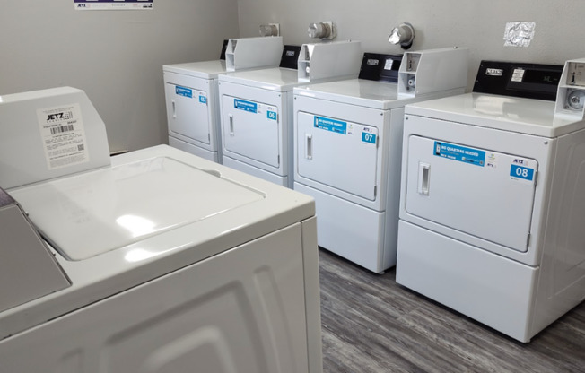 2 beds, 1.5 baths, 800 sqft, $1,250