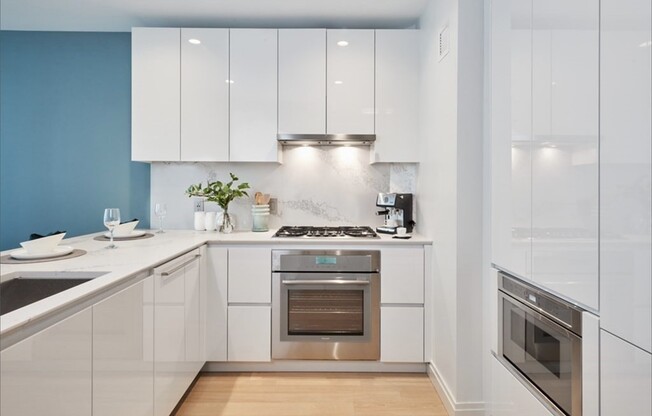 1 bed, 1 bath, 672 sqft, $5,200, Unit 1801