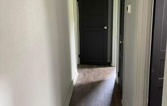 3 beds, 1 bath, $1,505