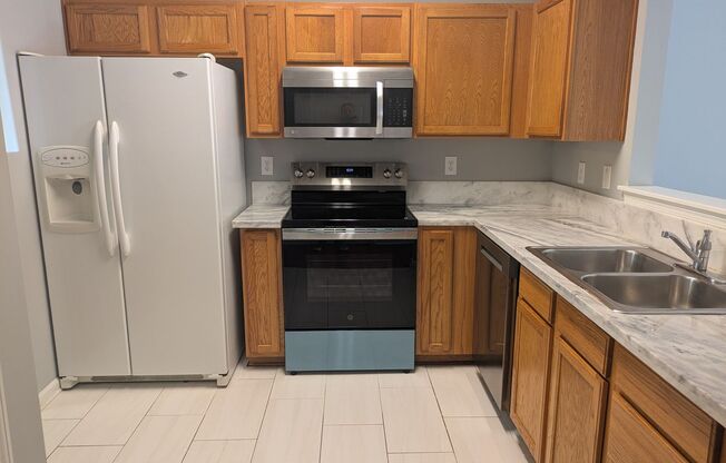 2 beds, 2.5 baths, $1,650