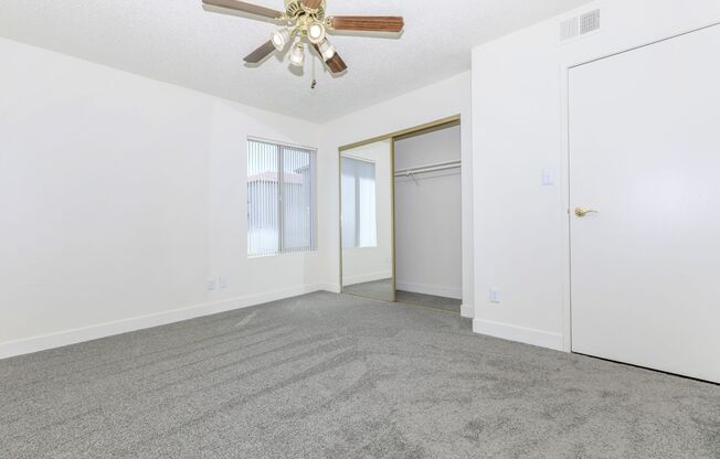 3 beds, 2 baths, 1,194 sqft, $1,649, Unit P1085