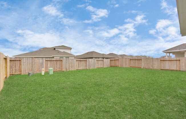 * 6 WEEKS FREE*  CALL TODAYY!!  The Maple – Single-Story Sophistication with Room to Live