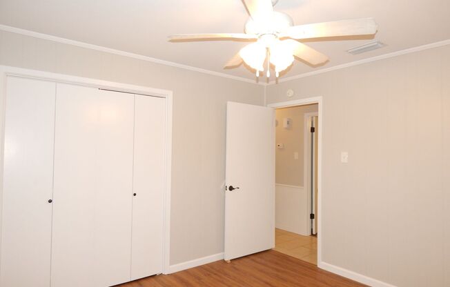 2 beds, 1 bath, $1,350