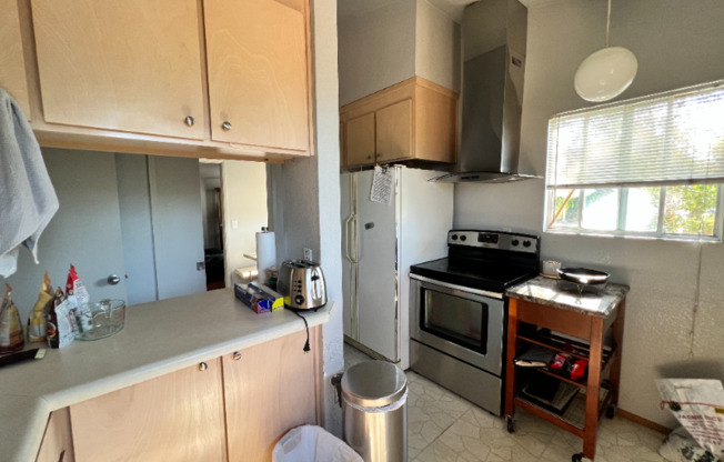 97 E DUANE AVE
