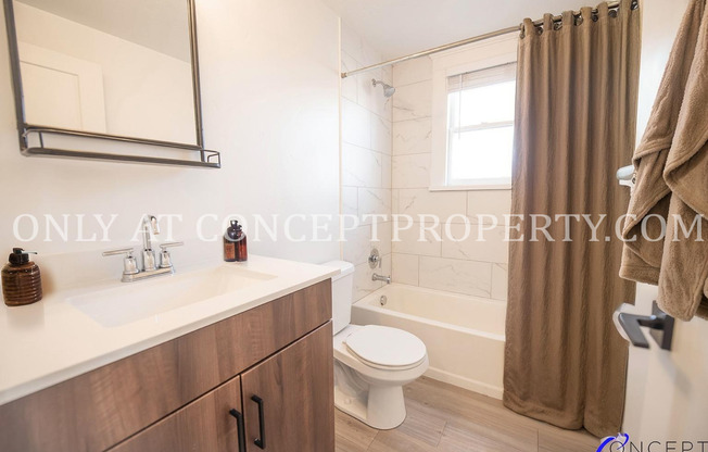 Studio, 1 bath, 435 sqft, $1,099, Unit 12