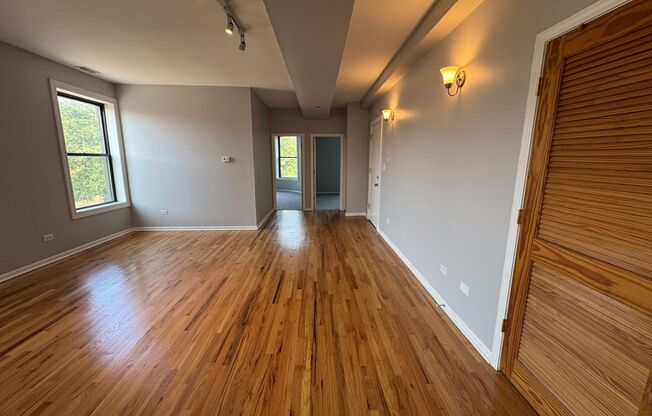 5900 S King Dr - Unit C3
